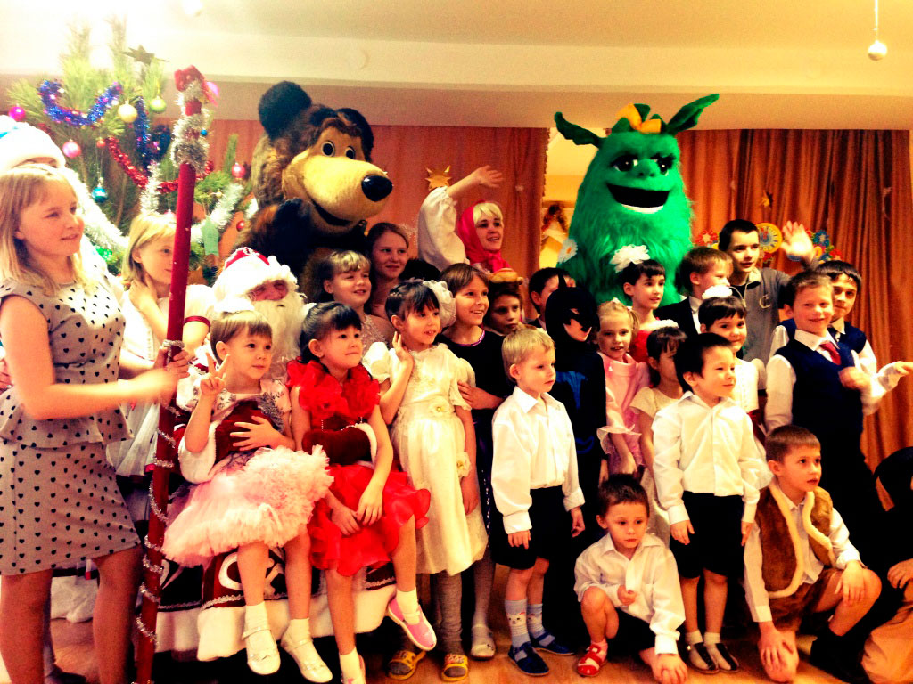 Новогодний праздник для детей!