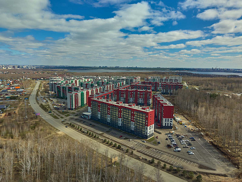 Апрель